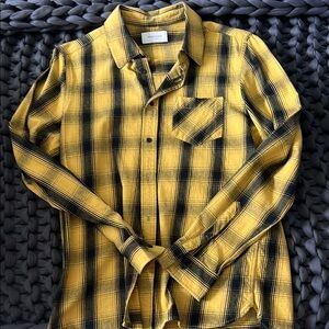 Casual Yellow and Black Plaid Button Down Shirt